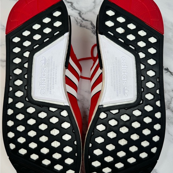 Adidas NMD R1 - Picture 6 of 9